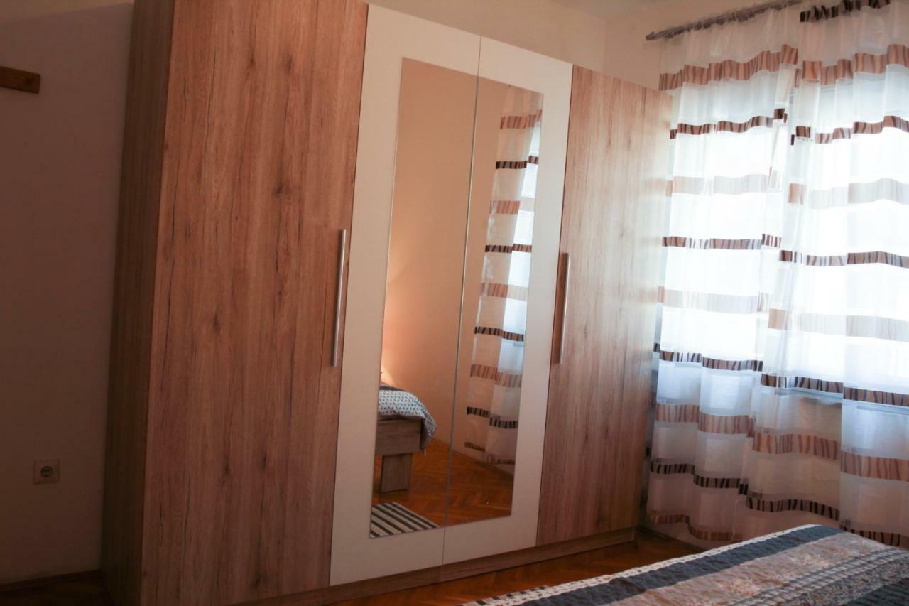 Kusi Apartment Solin Exterior foto
